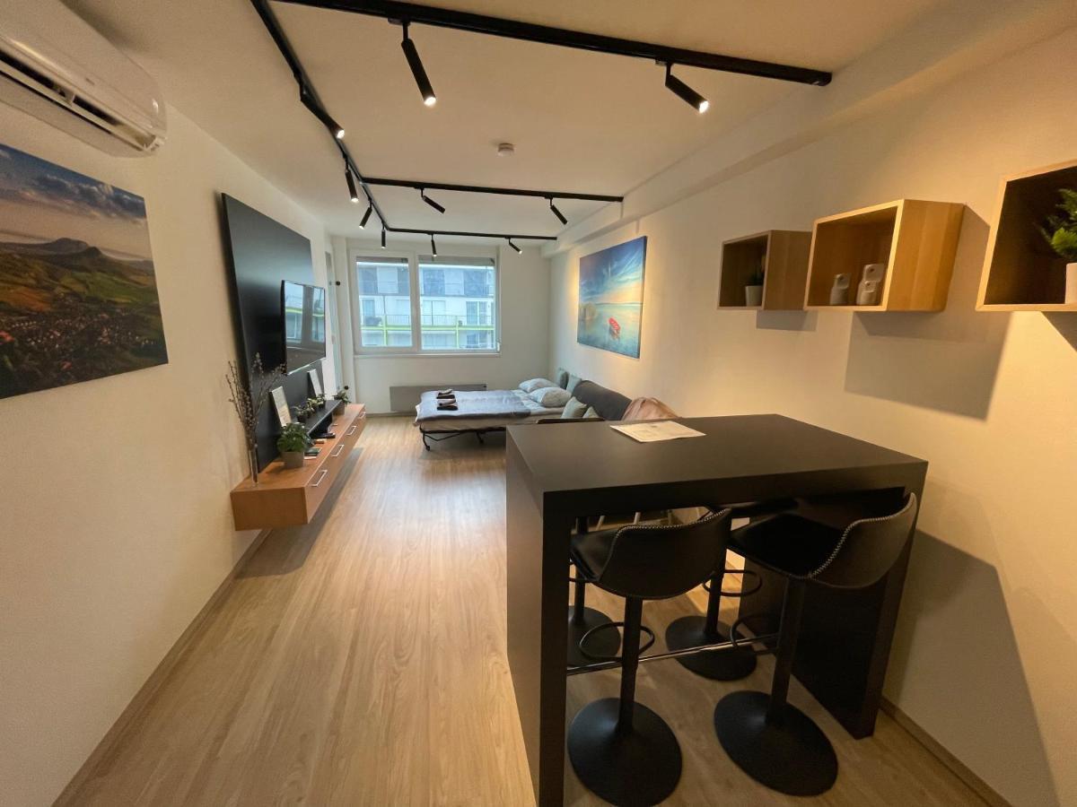Chill & Relax Apartment Siofok Ngoại thất bức ảnh